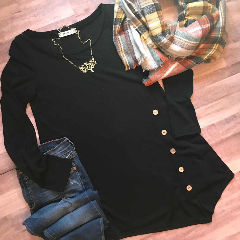 Cute as a Button Top, Black